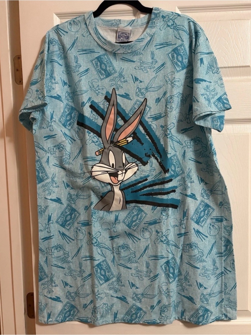 Looney Tunes Blues 90s vintage Bugs Bunny t shirt cotton comfy oversized OS
